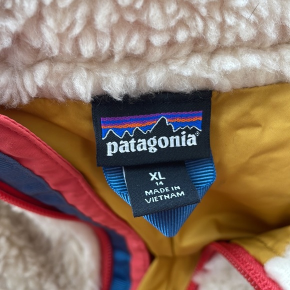 Patagonia Kids XL Fleece Jacket - Picture 3 of 3